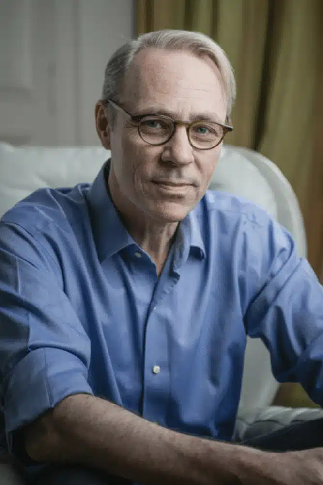 Émile Servan-Schreiber, conférencier sur la prise de décision collective et l'intelligence de groupe