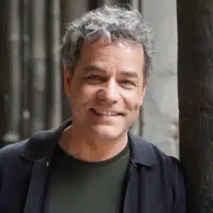 Ilios Kotsou, professeur en psychologie positive et conférencier en intelligence émotionnelle et bien-être au travail