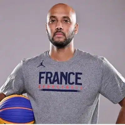 Karim Souchu, entraineur de basket et conférencier sur l'esprit d'équipe.