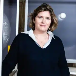 Pernelle Bernardi, ingénieure en conquête spatiale et conférencière en coopération internationale